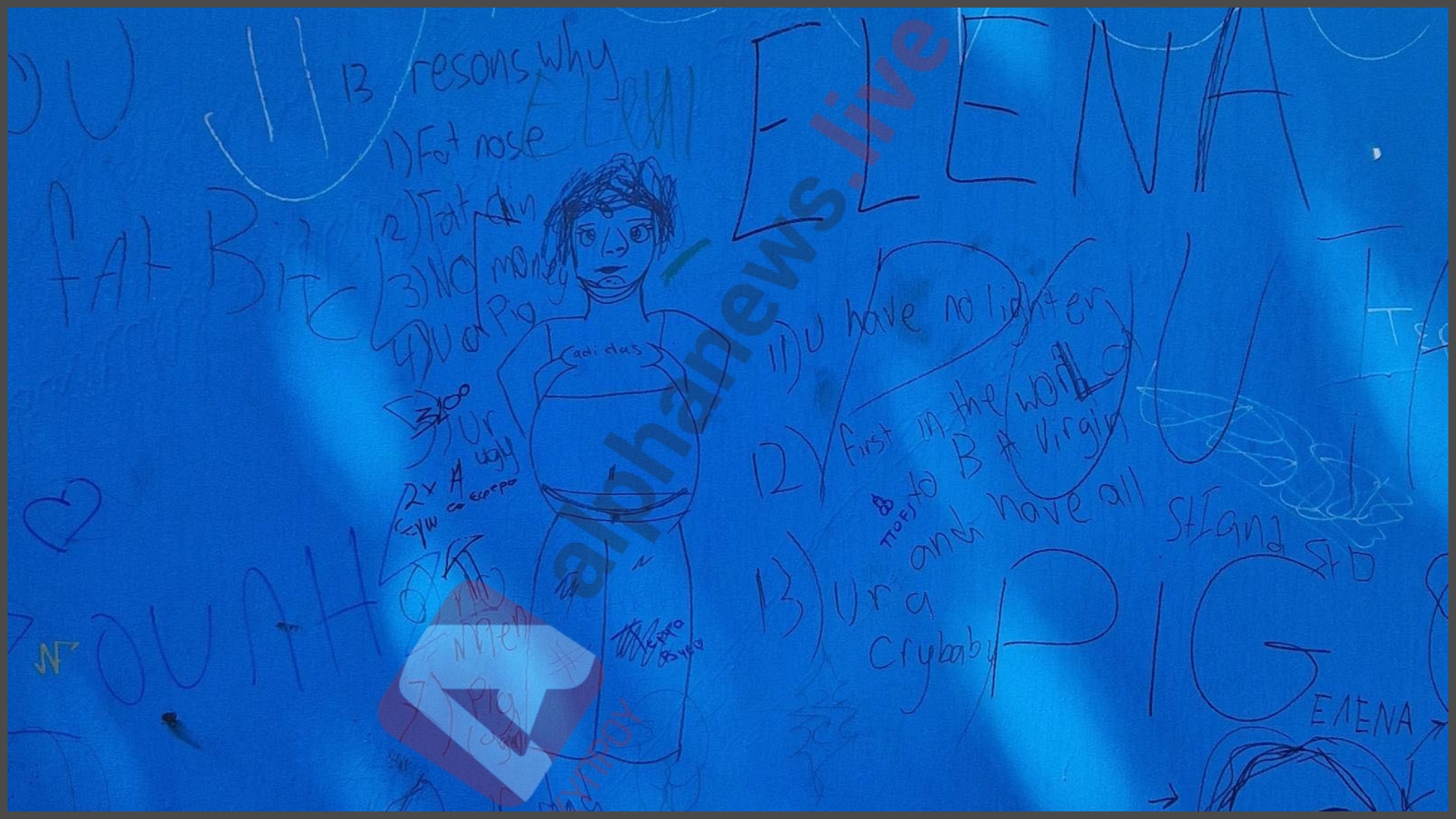 ΦΩΤΟ: Ύβρεις και συνθήματα κατά της μαθήτριας που η μητέρα της χαστούκισε μαθητή