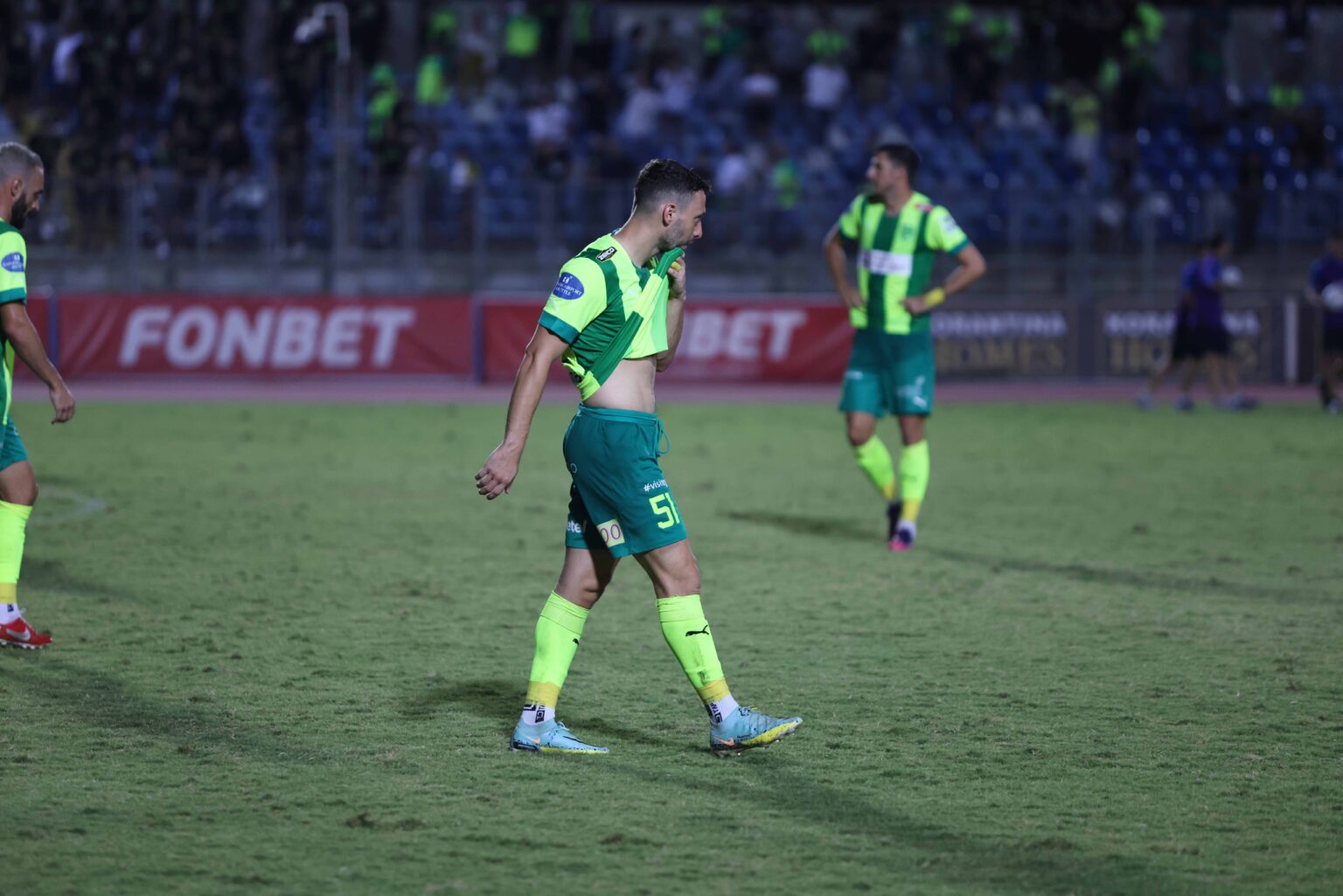 «Ανώμαλη» προσγείωση για την ΑΕΚ