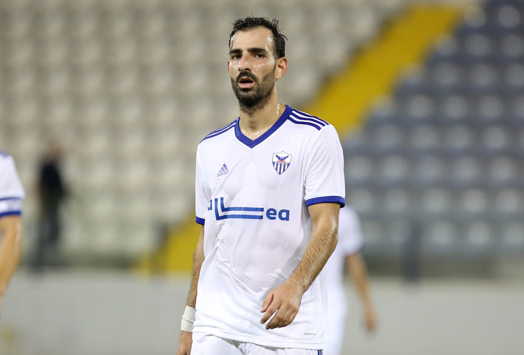 Αντωνιάδης: «Τιμή μου που θα συνεχίσω να φοράω τα χρώματα της Ανόρθωσης»