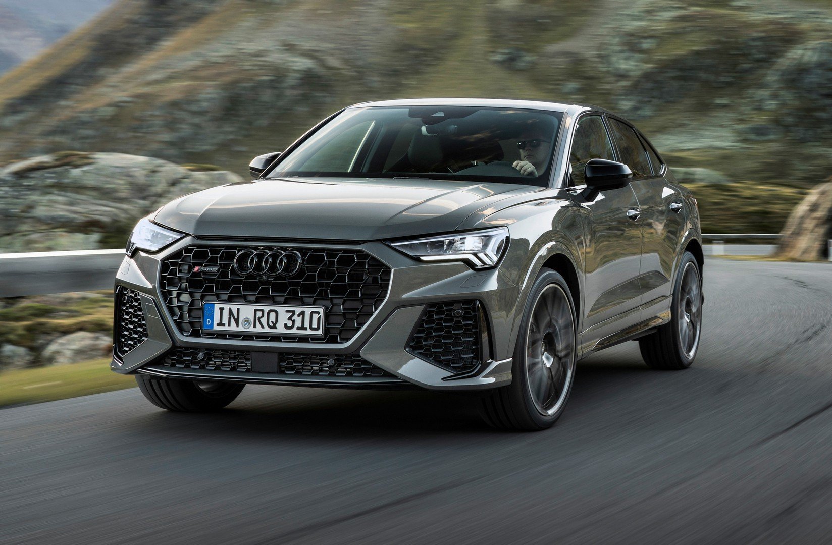 Audi RS Q3 edition 10 years: Για μόλις 555 «εμφανίσεις»