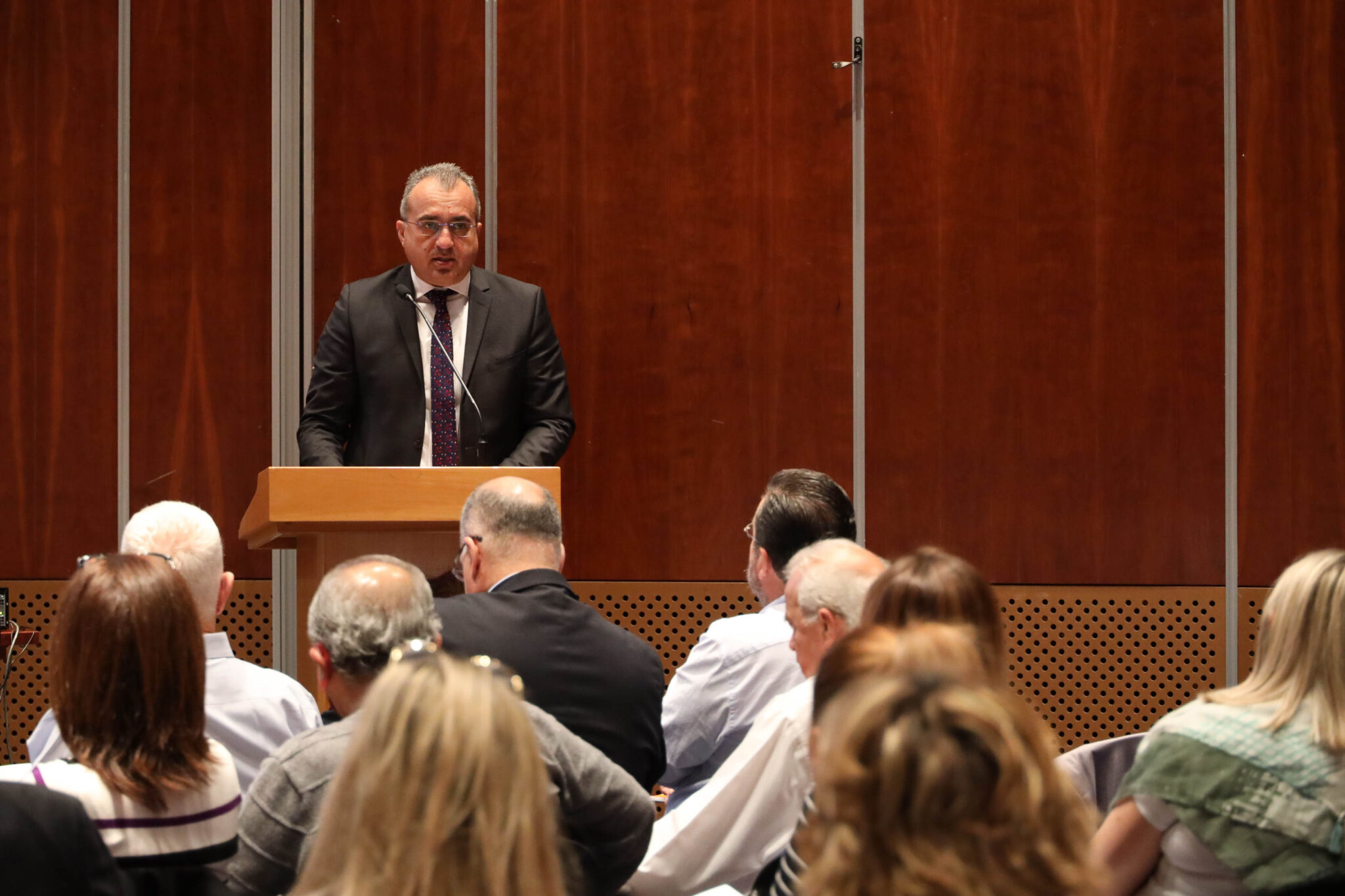 Αντικαθιστά άμεσα τη Χριστοδουλίδου από ΟΑΥ ο Χατζηπαντέλα, μετά το ασυμβίβαστο