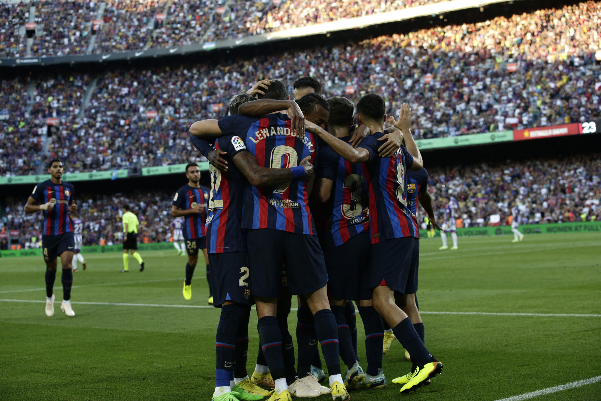 Πρώτη ξανά μετά από 91 αγωνιστικές η Μπαρσελόνα