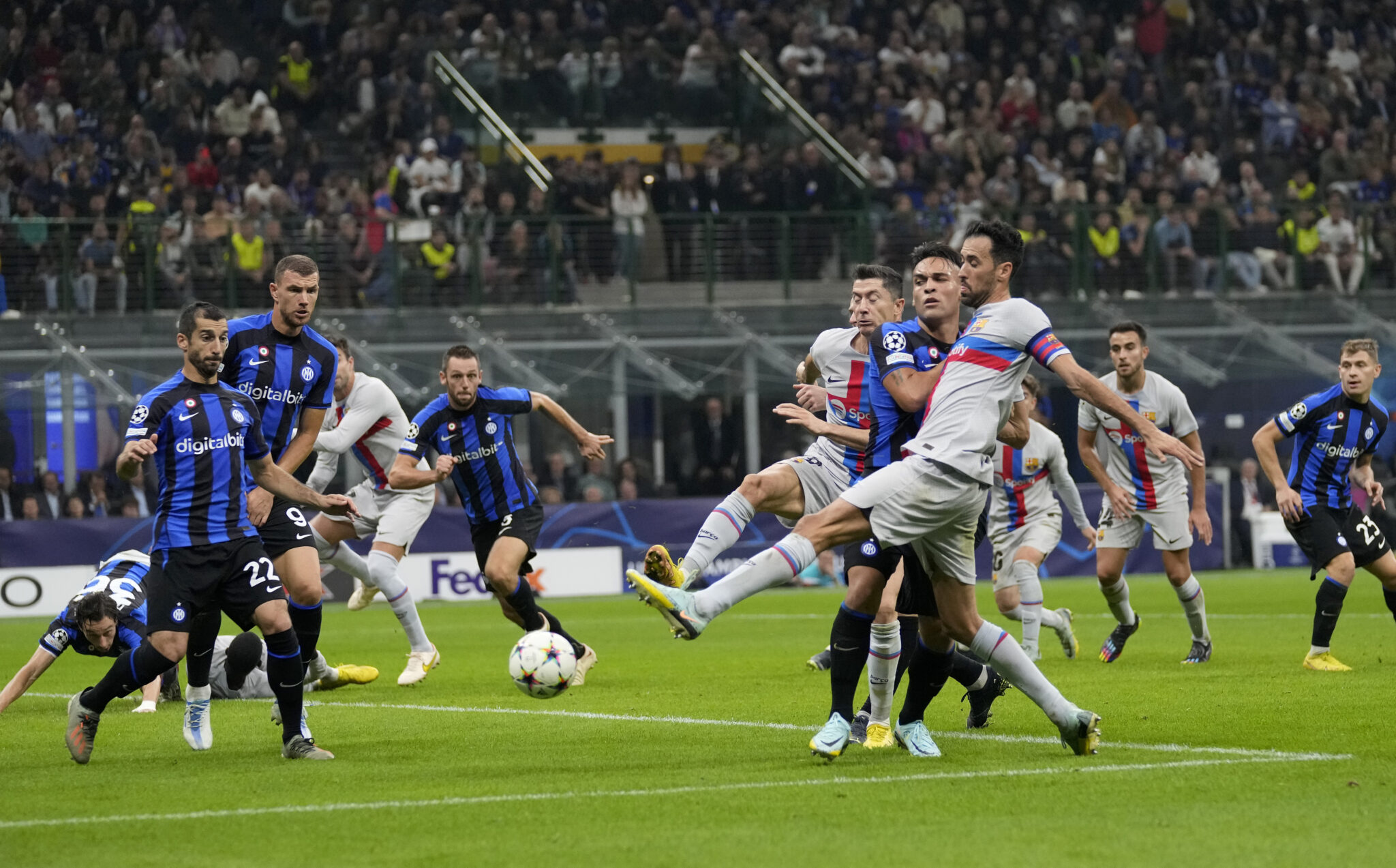 «Τελικός» για Μπαρσα κόντρα στην Ίντερ, να συνεχίσουν το σερί Νάπολι και Μπριζ