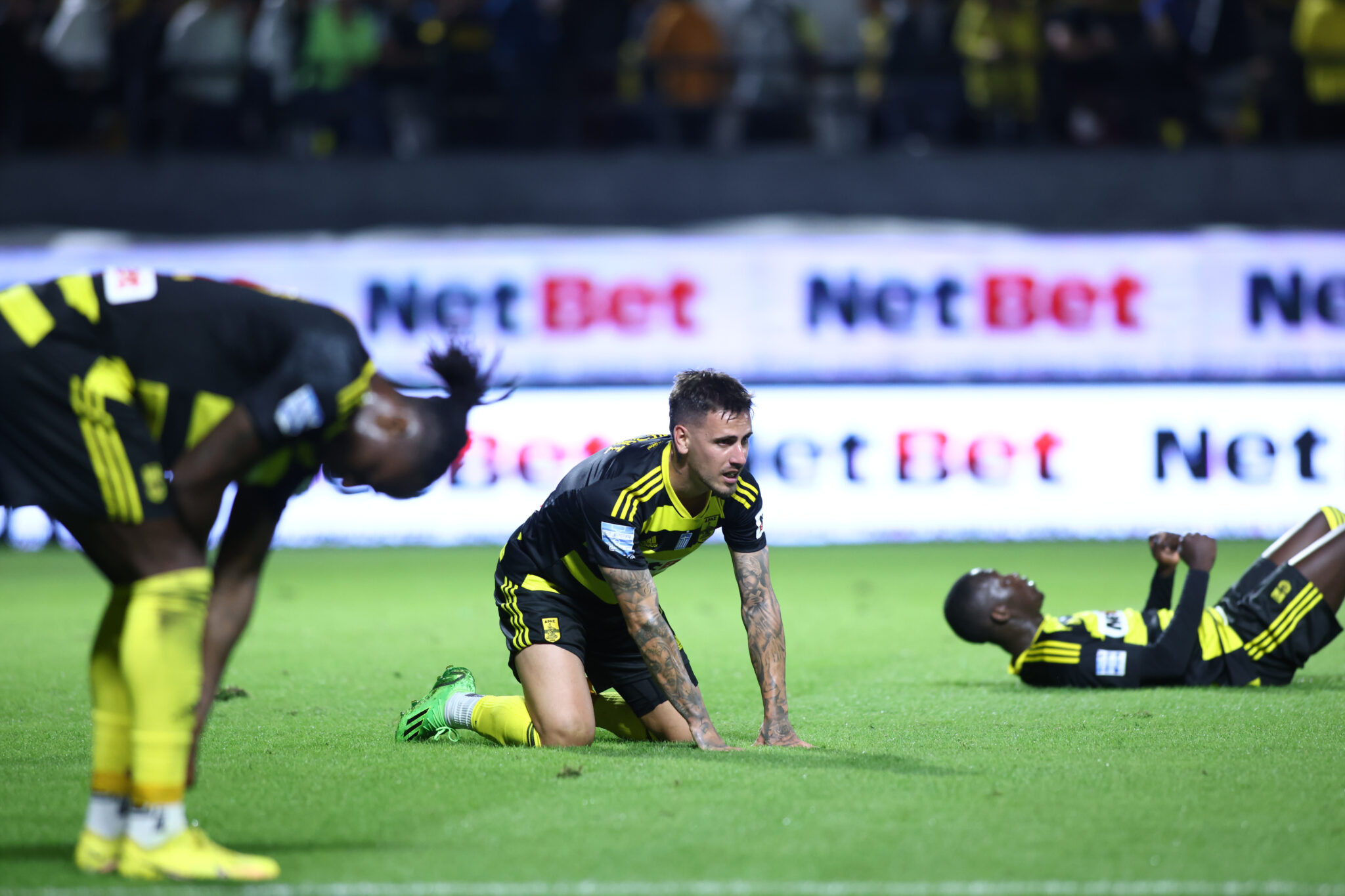 Ζήτησαν εξηγήσεις οι οπαδοί του Άρη από τους παίκτες και τους κάλεσαν να συνέλθο