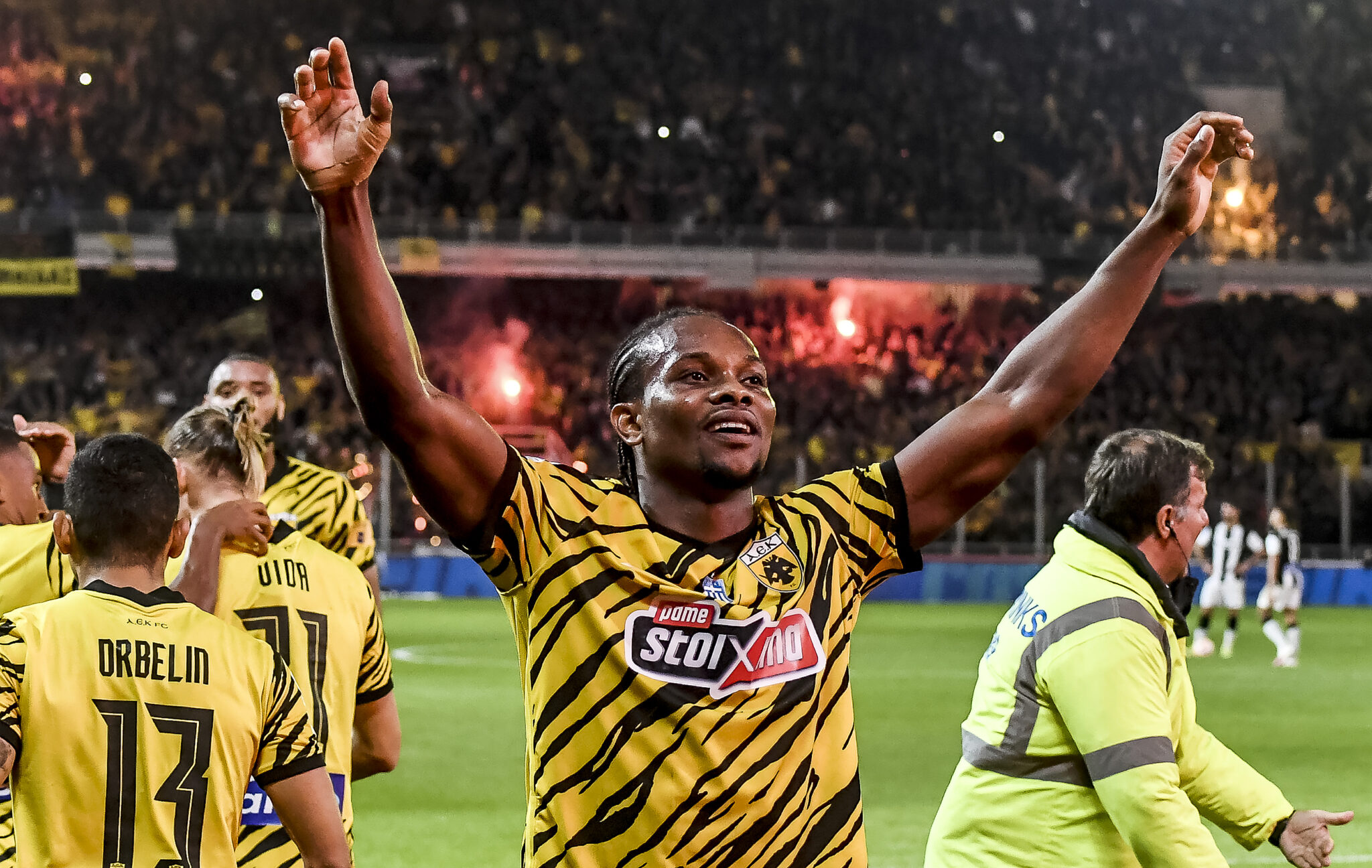 Έλιωσε ΠΑΟΚ και… κατάρα στην «OPAP Arena» η ΑΕΚ