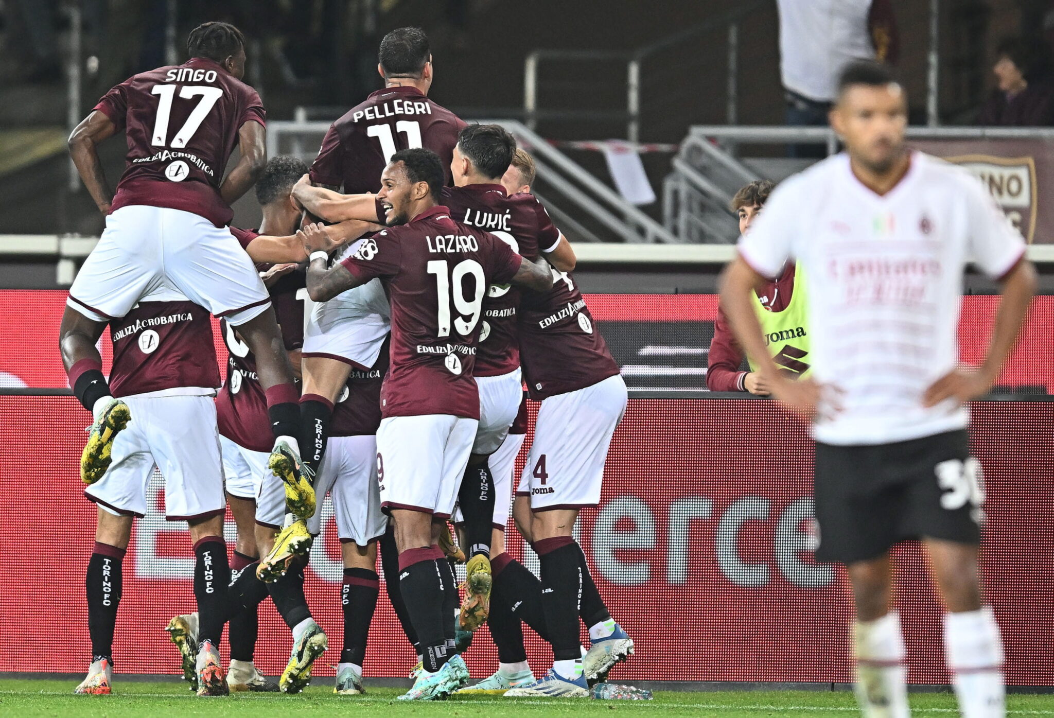 Προσγείωσε τη Μίλαν η Τορίνο και η Νάπολι… χαμογελά