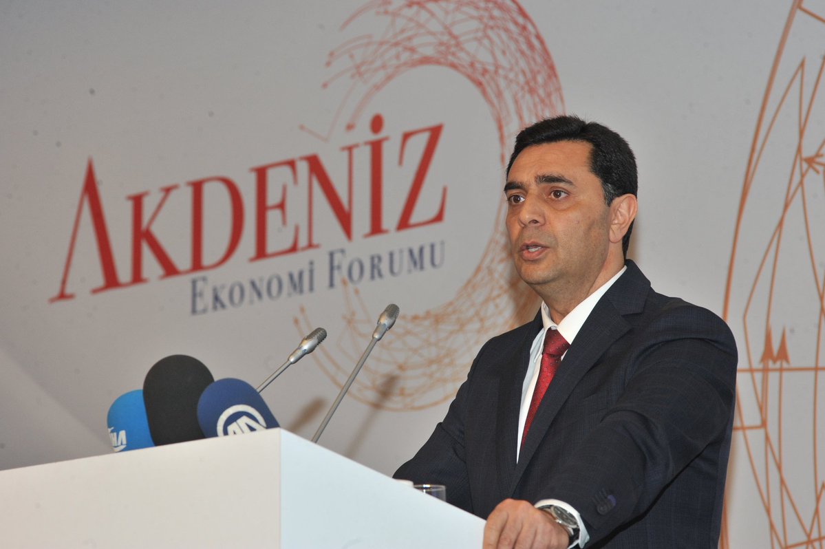 Ναμί: "Να ρωτηθούν οι Ε/κ αν θέλουν ομοσπονδία ή διαζύγιο"