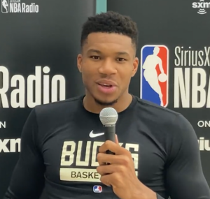 Γιάννης Αντετοκούνμπο: «Όταν αποσυρθώ, θέλω να εξαφανιστώ»