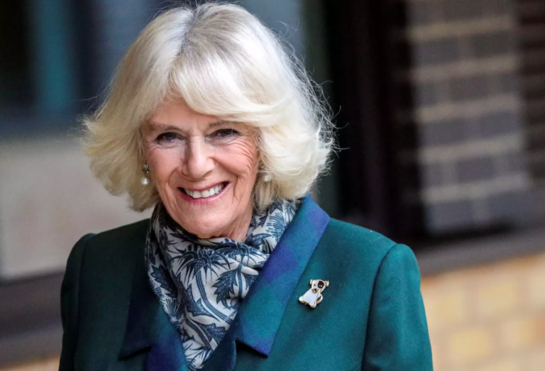 Camilla: Η σπάνια δημόσια εμφάνιση με την μικρότερη αδερφή της