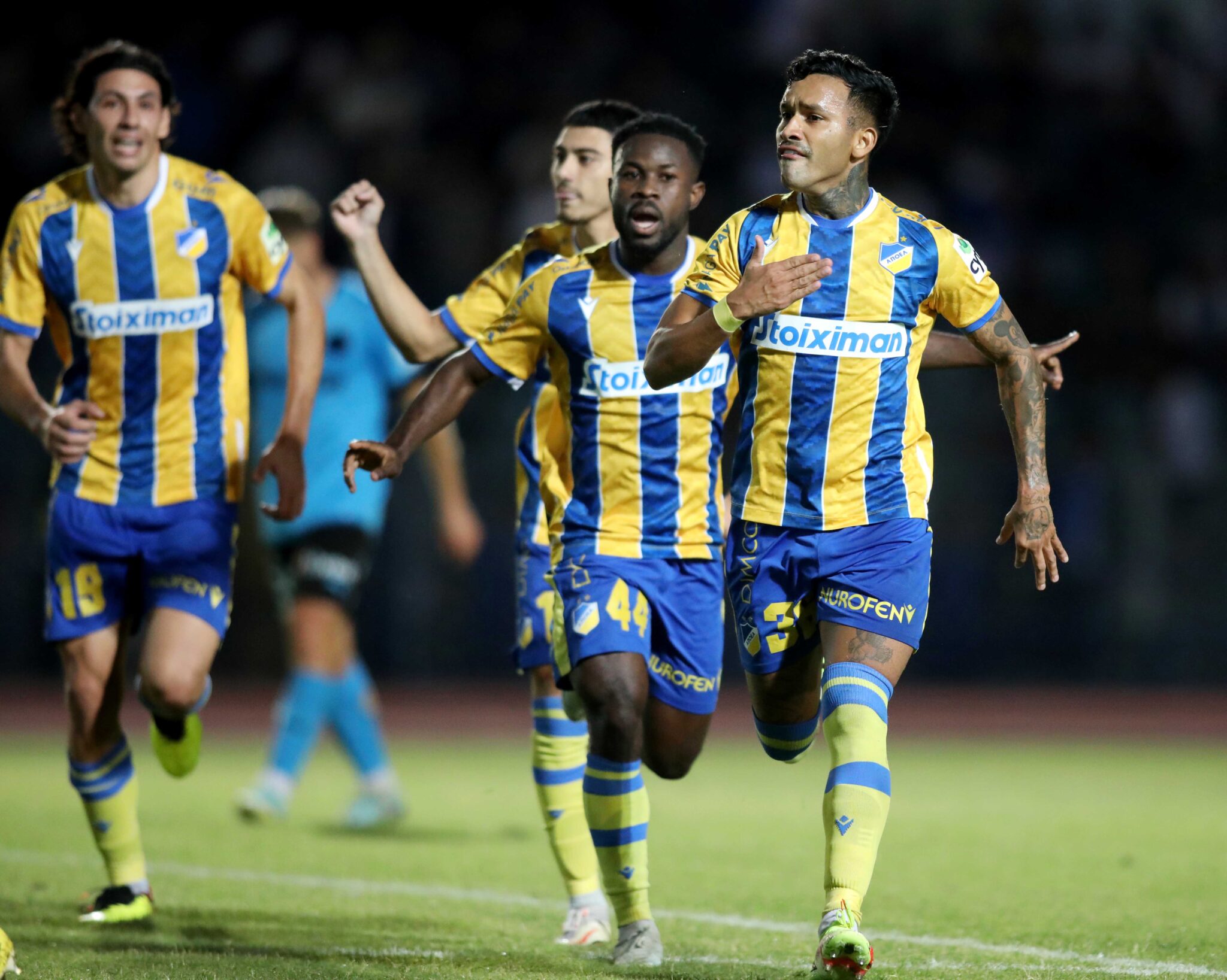 «Λύγισε» τον Απόλλωνα με πέναλτι στο φινάλε ο ΑΠΟΕΛ (ΦΩΤΟ & ΒΙΝΤΕΟ)