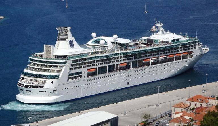 ΕΝΑΡΞΗ ΠΩΛΗΣΕΩΝ ΚΡΟΥΑΖΙΕΡΩΝ RHAPSODY OF THE SEAS ΑΠΟ ΛΕΜΕΣΟ