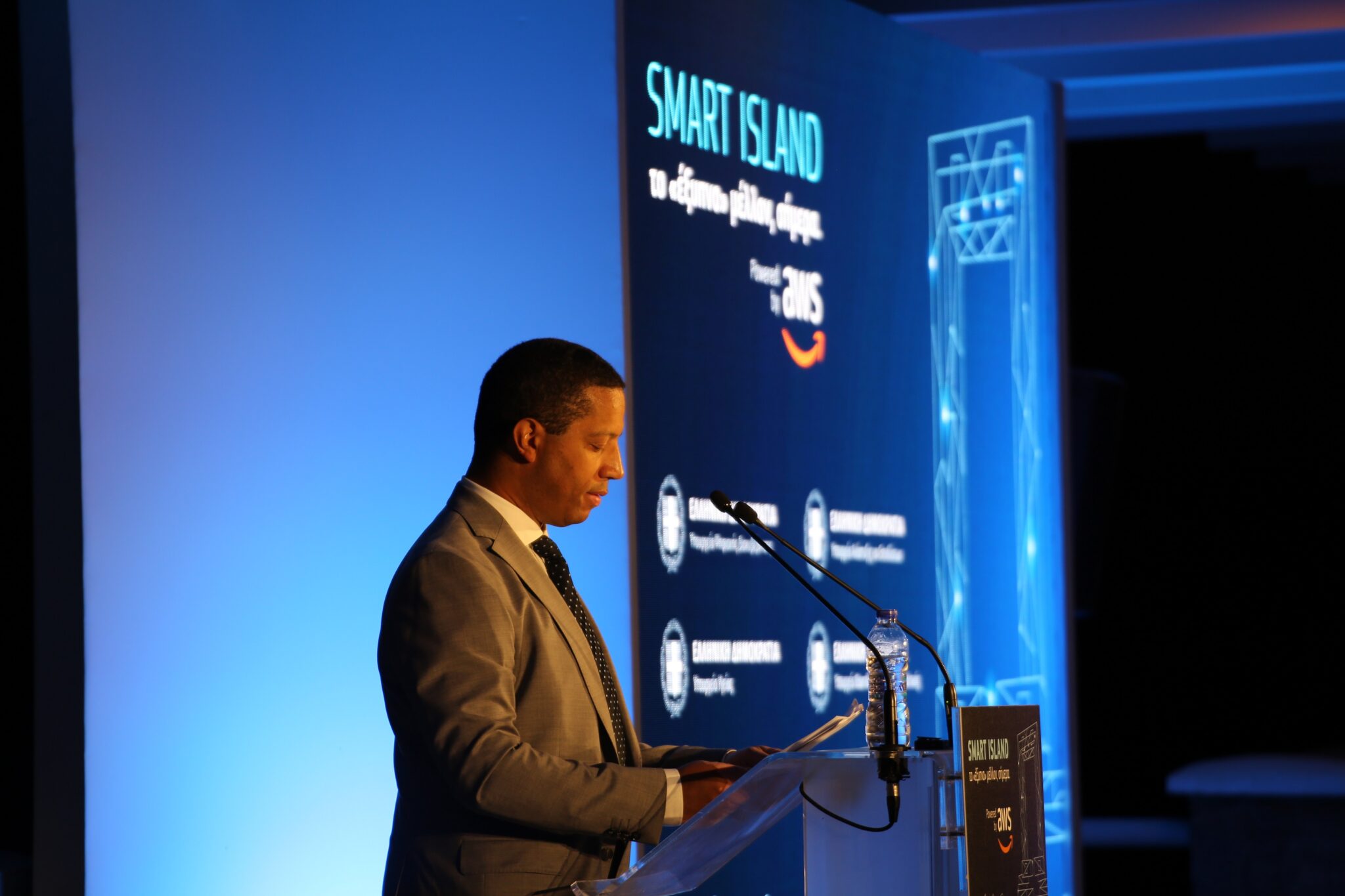 Η Amazon Web Services και οι συνεργάτες της φέρνουν έξυπνες τεχνολογίες στη Νάξο