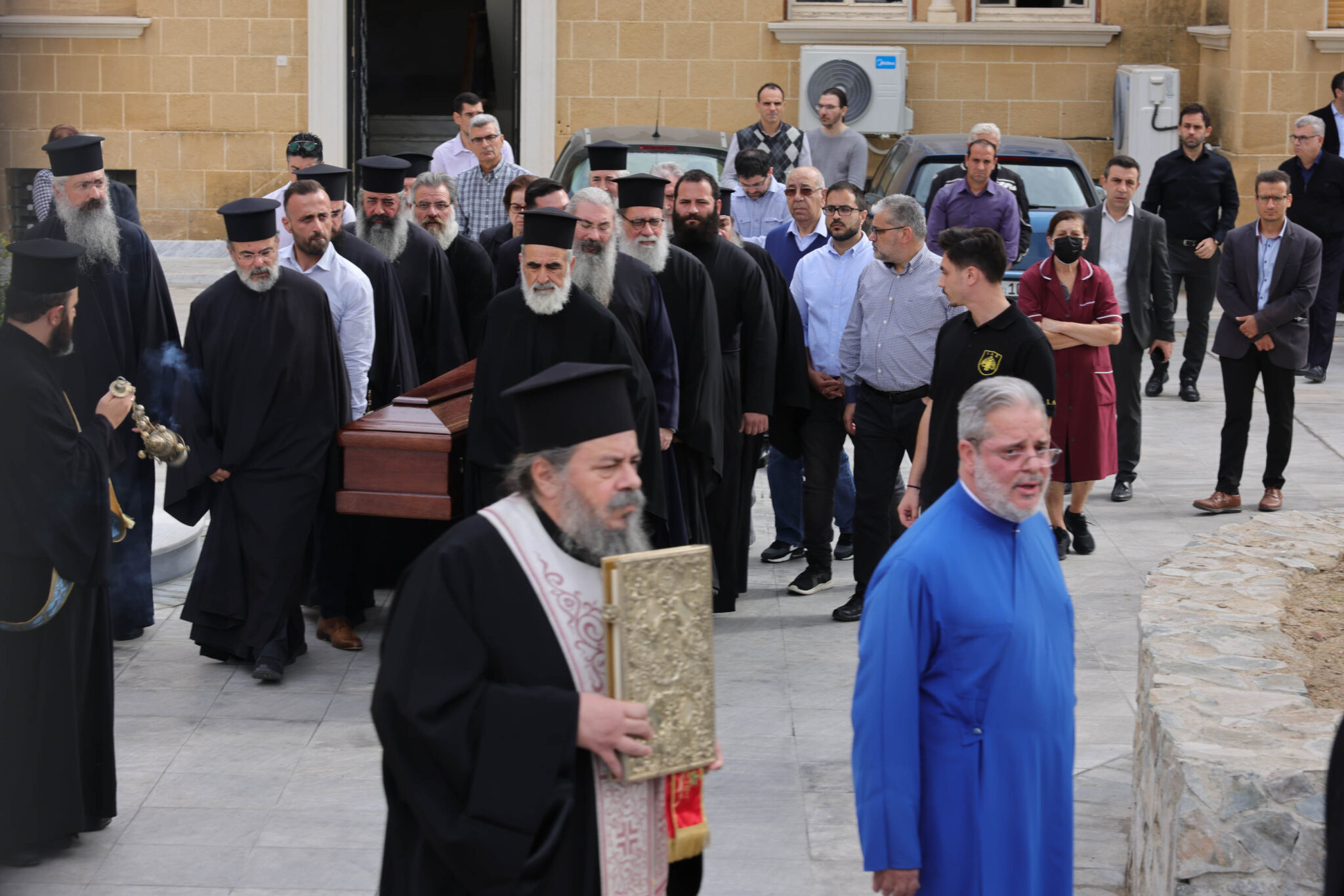 Επί ποδός οι Αρχές για το λαϊκό προσκύνημα και την κηδεία του Αρχιεπισκόπου