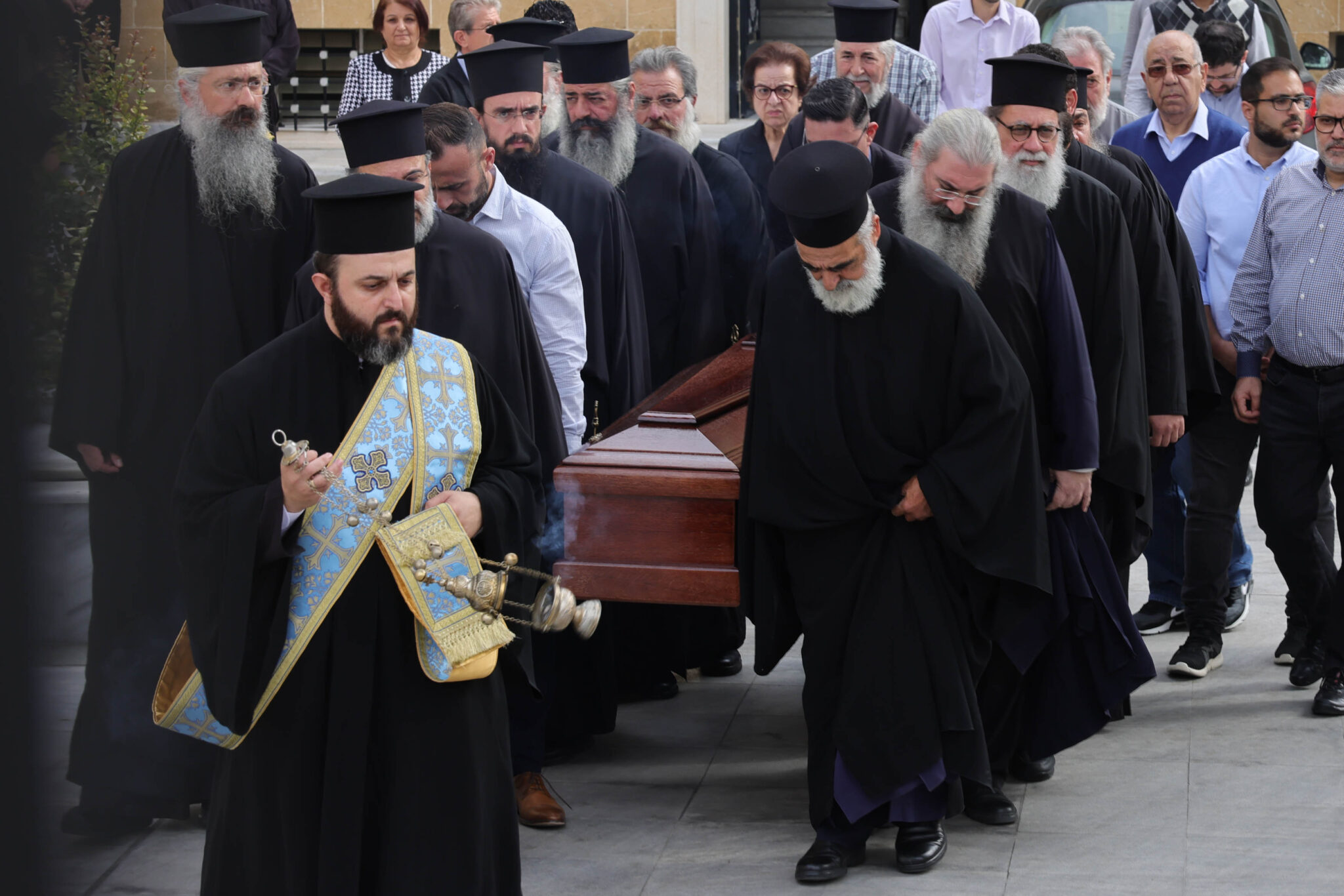 Οι δέκα αποφάσεις της Ιεράς Συνόδου για το "ύστατο χαίρε" στον Αρχιεπίσκοπο