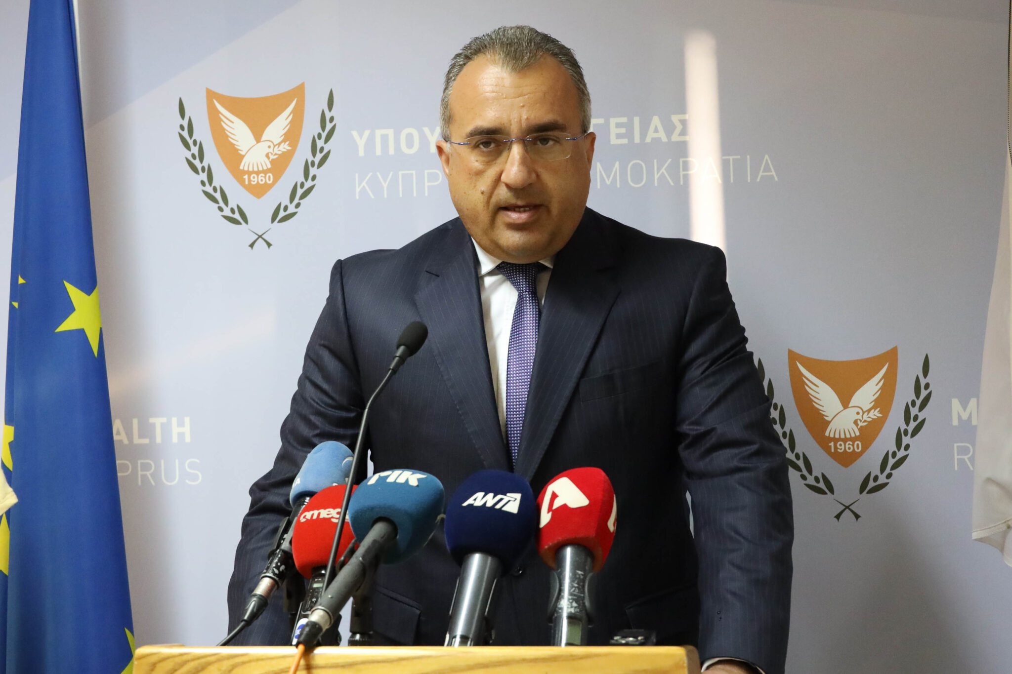 Πως απάντησε ο Χατζηπαντέλα όταν ρωτήθηκε για μέτρα κατά COVID ενόψει γιορτών