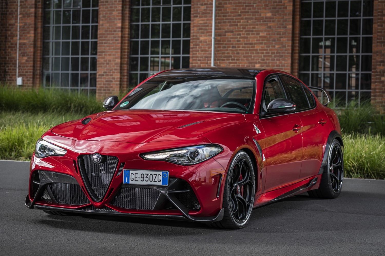 Η Alfa Romeo στην κορυφή των Premium μαρκών στην έρευνα της J.D. Power
