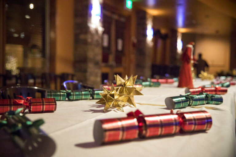 Υφ. Τουρισμού: Σε αυτές τις κοινότητες θα λειτουργήσουν Χριστουγεννιάτικα Χωριά