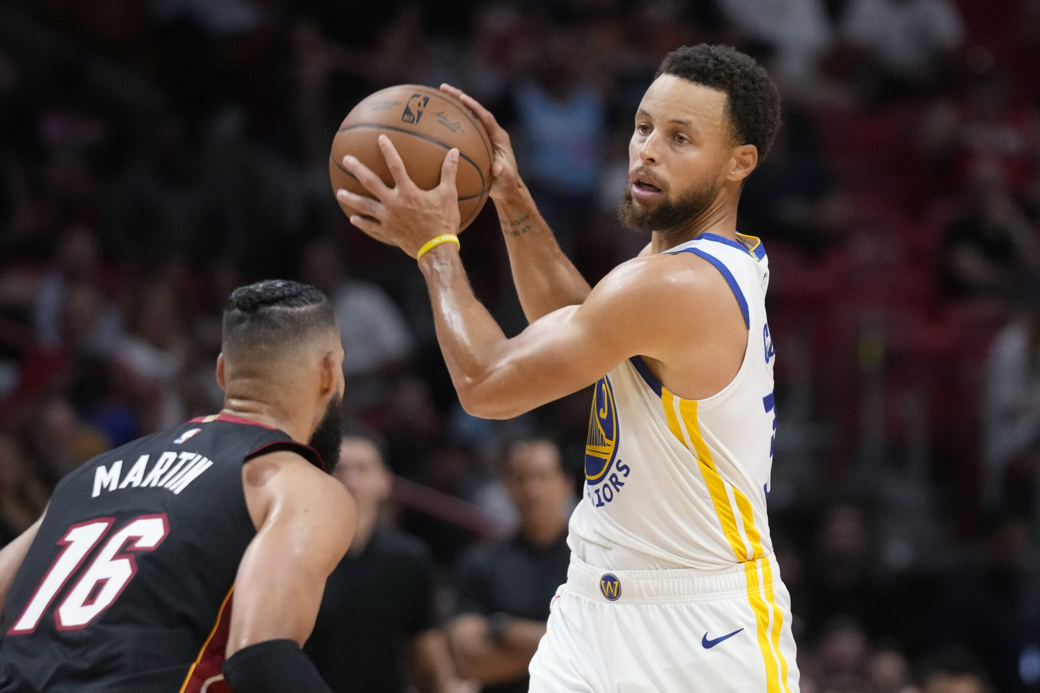 «Λύγισαν» τον… τριπλό Κάρι οι Χιτ, «πλήγωσαν» τους Νετς οι εξαιρετικοί Μπουλς