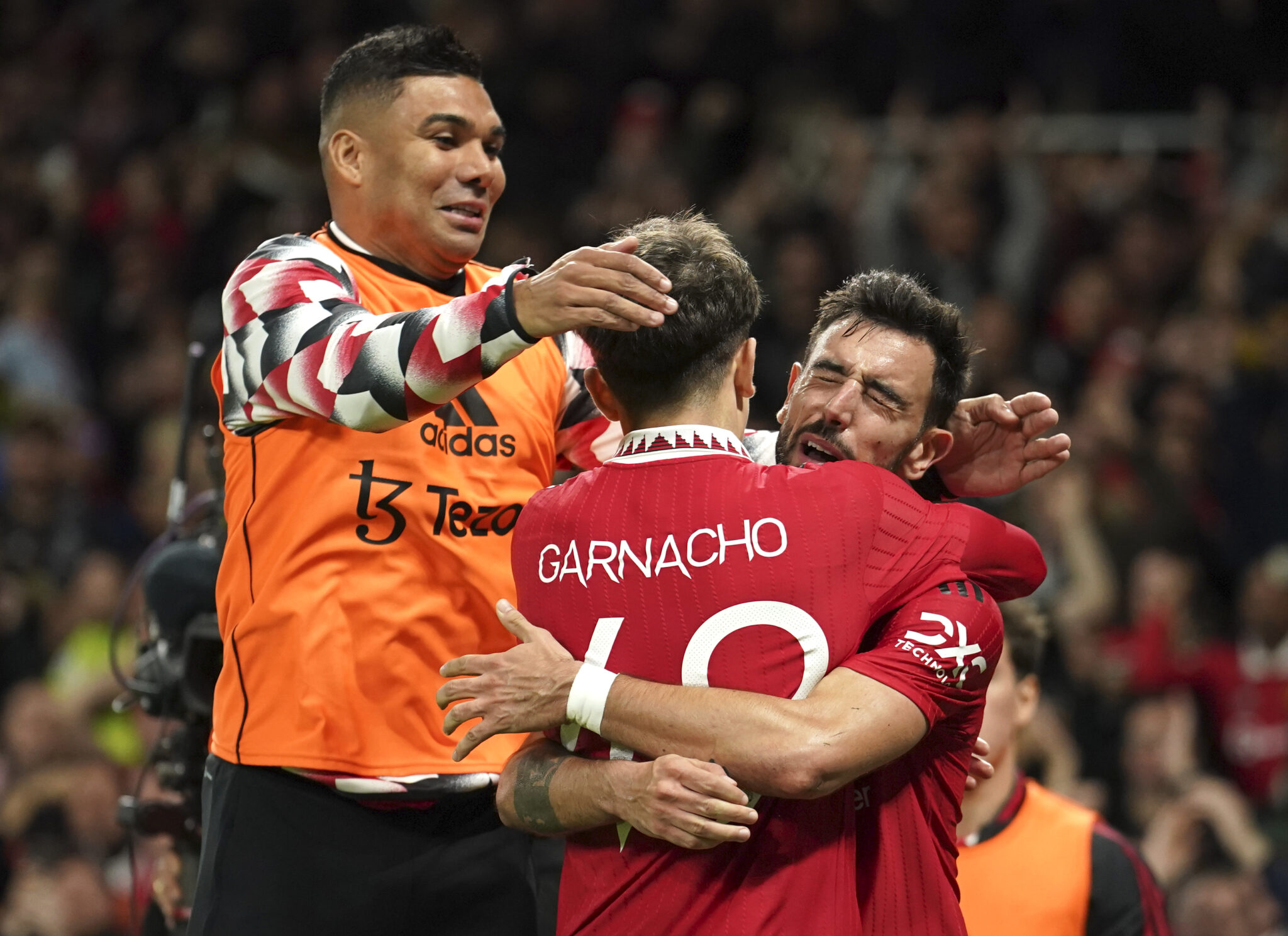 Ανατροπή στην ανατροπή και πρόκριση της Γιουνάιτεντ απέναντι στην Άστον Βίλα