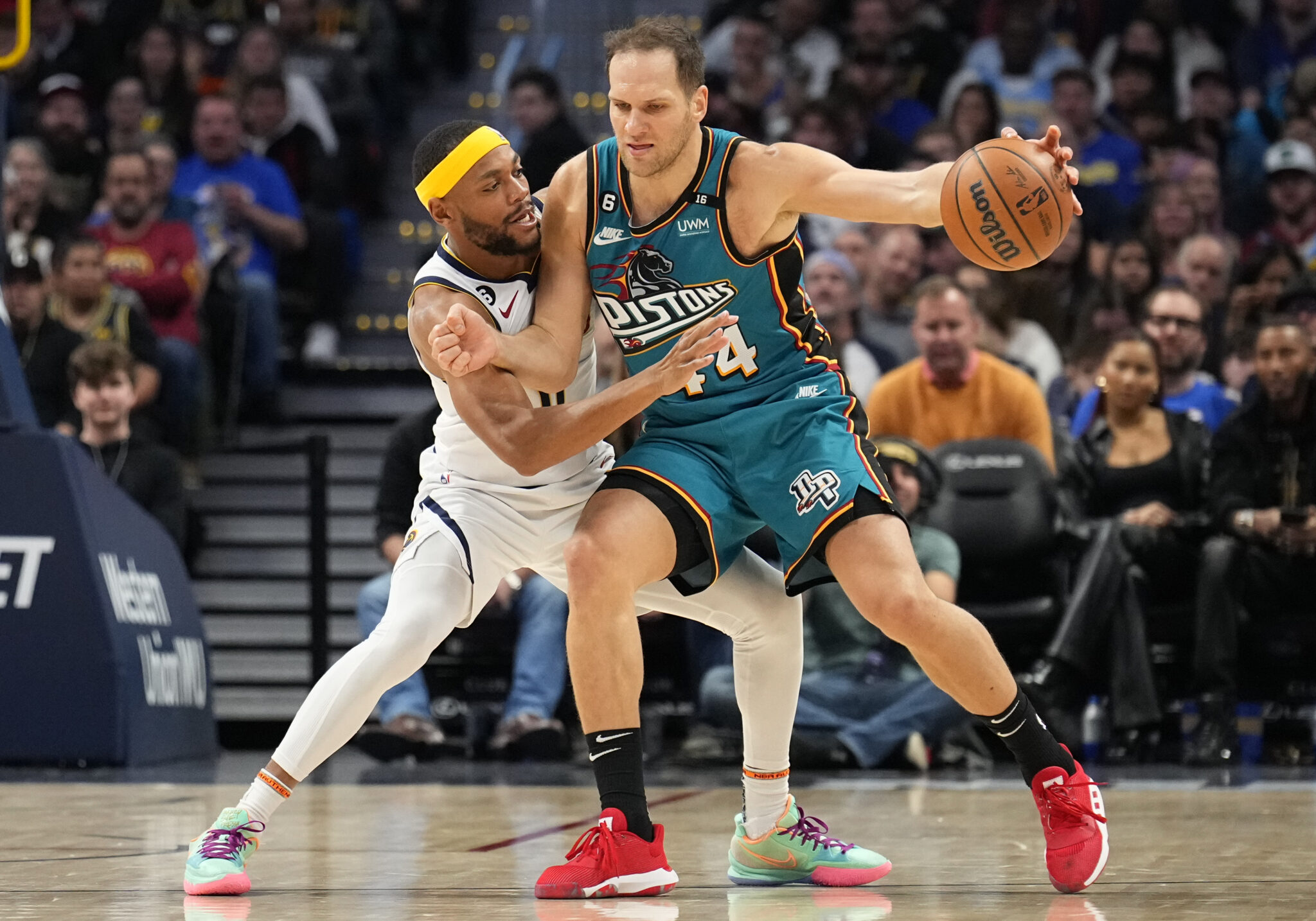 Χωρίς προβλήματα οι Σίξερς κόντρα στους Νετς, «δάγκωσαν» του Γκριζλις οι Νετς