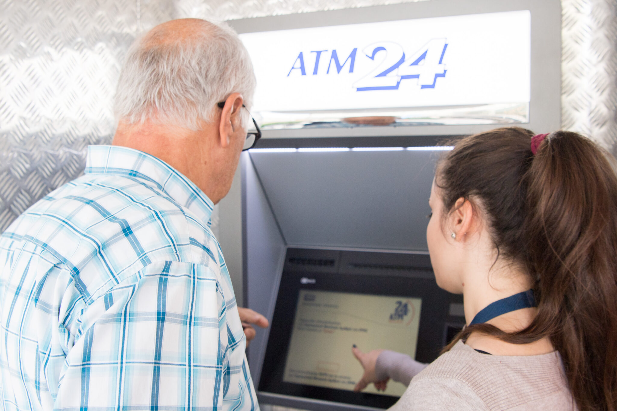 Τα Connect Corners της Ελληνικής Τράπεζας εκπαιδεύουν τους πελάτες