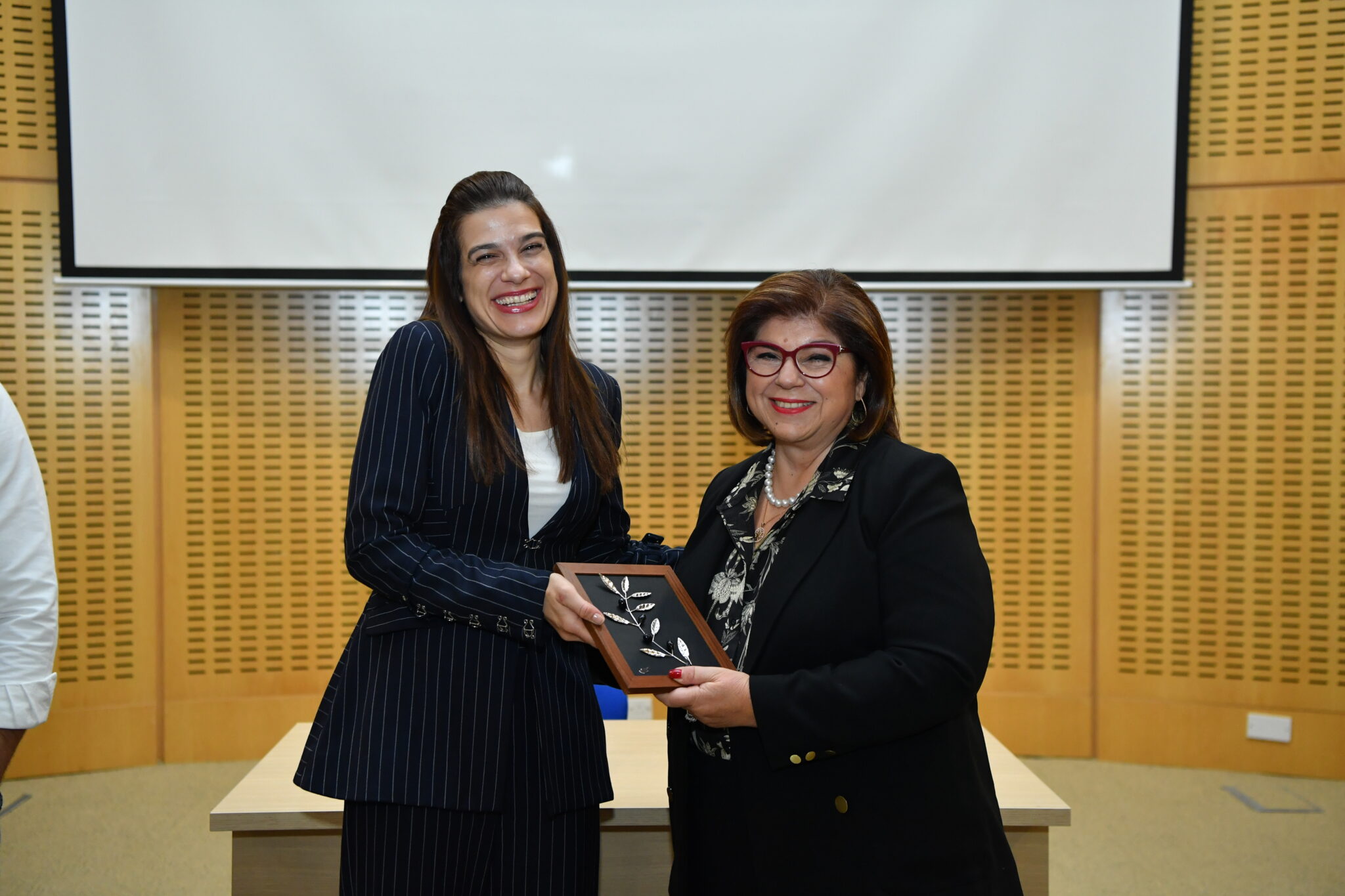 Τιμητικό βραβείο στην Άρτεμις Αντωνιάδου, Managing Director Voici la Mode Group