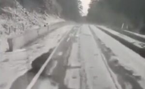 Ισχυρή χαλαζόπτωση στο Τρόοδος, δρόμοι έχουν καταστεί επικίνδυνοι (ΒΙΝΤΕΟ)