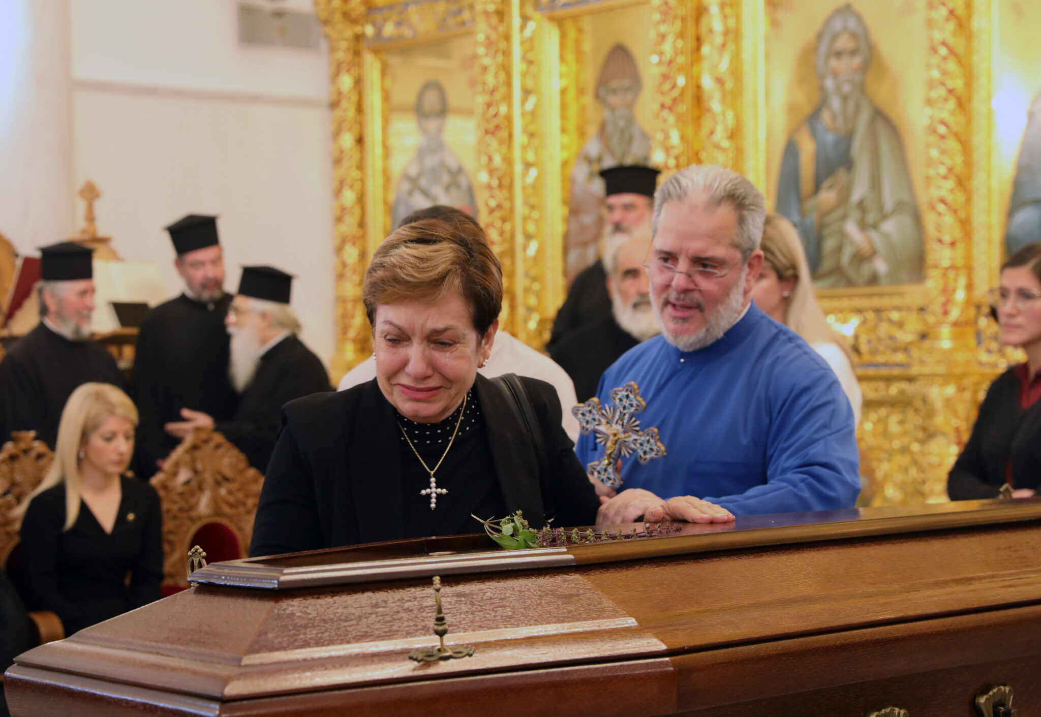 BINTEO&ΦΩΤΟ: Δάκρυα και συγκίνηση στο πρώτο τρισάγιο στη μνήμη του Αρχιεπισκόπου