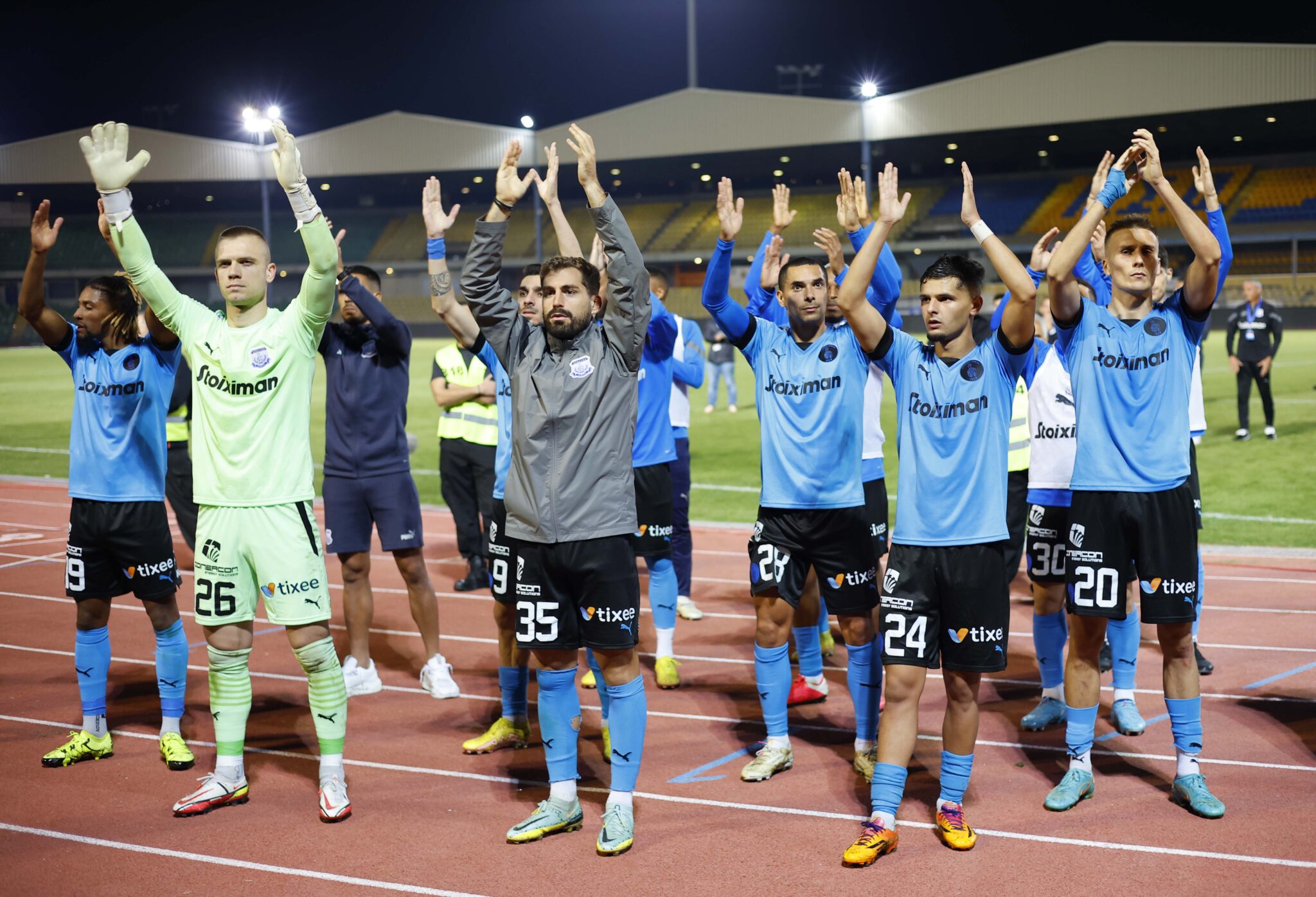 Νίκησε και… ξεμπούκωσε ο Απόλλωνας