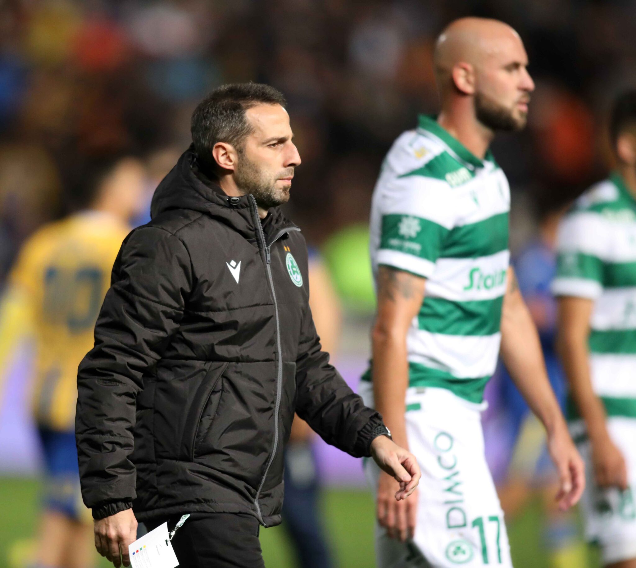 Όλο και πιο… χαμηλά η Ομόνοια