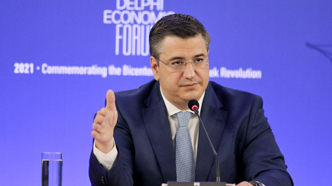 «Πράξεις ακραίας προκλητικότητας» από τον Ερντογάν απέναντι στον πληθωρισμό