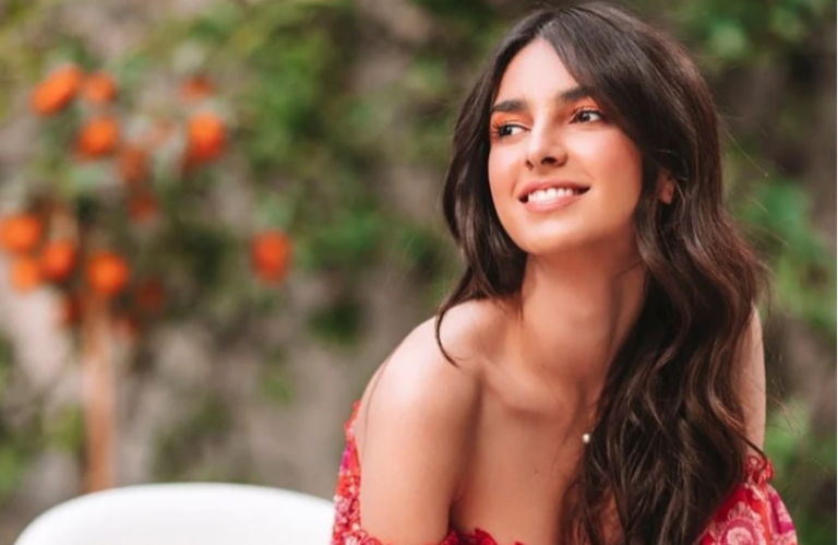 Ιφιγένεια Τζιόλα: Ποζάρει ολόγυμνη για πρώτη φορά στην πιο ανατρεπτική της πόζα