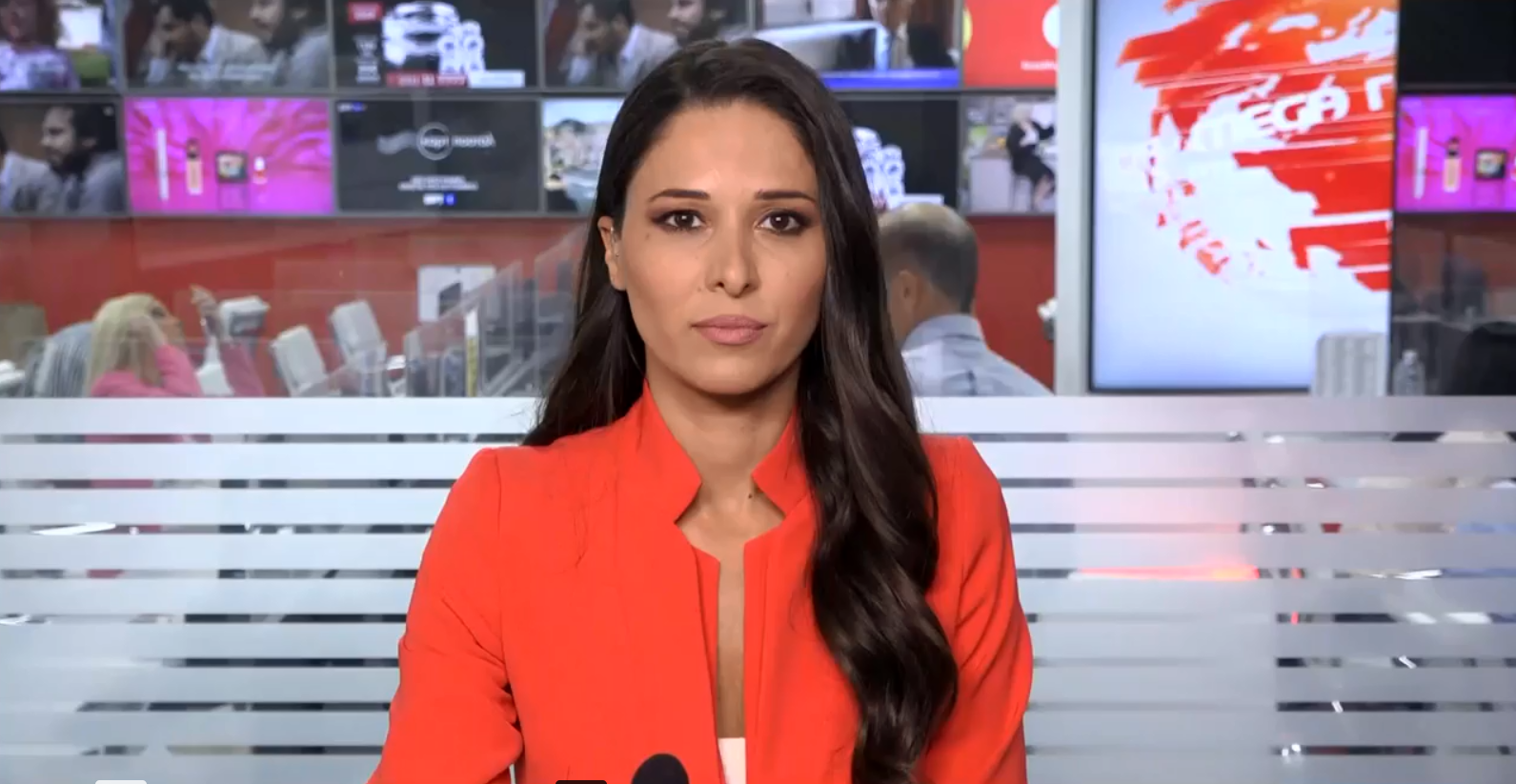 “Γίνεται σεισμός…”: Η έντρομη αντίδραση της Στέλλας Στυλιανού on air (ΒΙΝΤΕΟ)