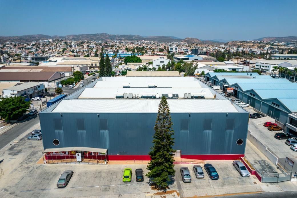 Βιομηχανική αποθήκη πολλαπλής χρήσης στον Άγιο Αθανάσιο από την Gordian