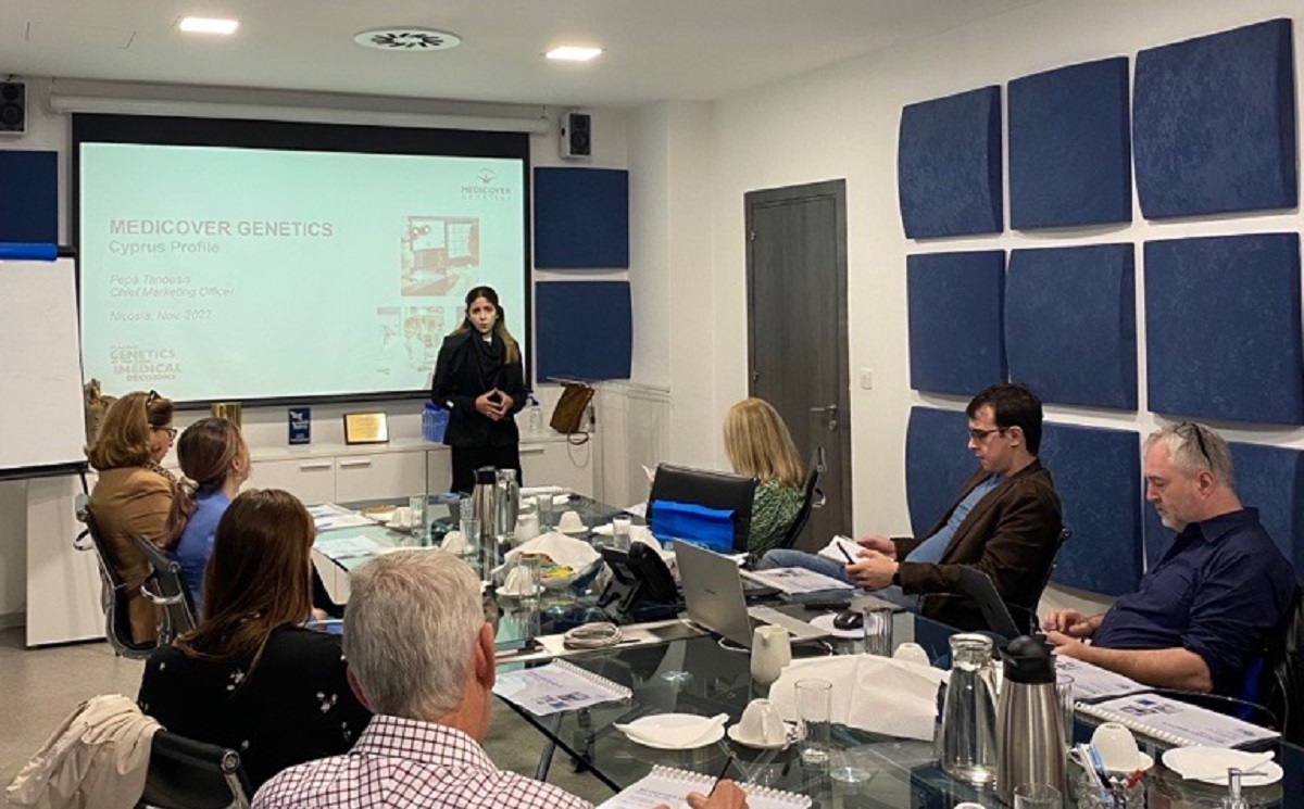 Η Medicover Genetics υποδέχθηκε στα εργαστήρια της ξένους δημοσιογράφους