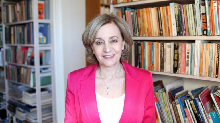 Ατταλίδου: «Έλαβα μηνύματα ότι θα μου στείλουν τρεις μαύρους» (ΒΙΝΤΕΟ)