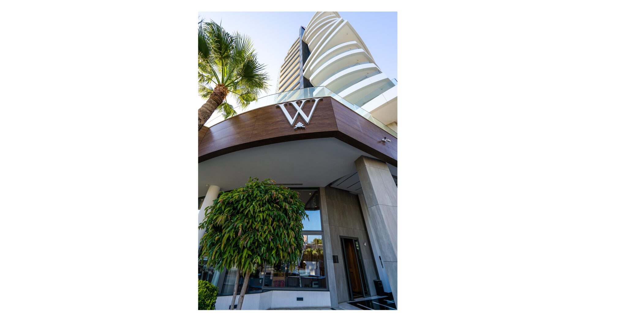 Μιχάλης Άντωνας: Ο επιχειρηματίας πίσω από Wolfgang’s Steakhouse Limassol