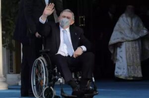 Κρίσιμες ώρες για την υγεία του τέως Βασιλιά Κωνσταντίνου