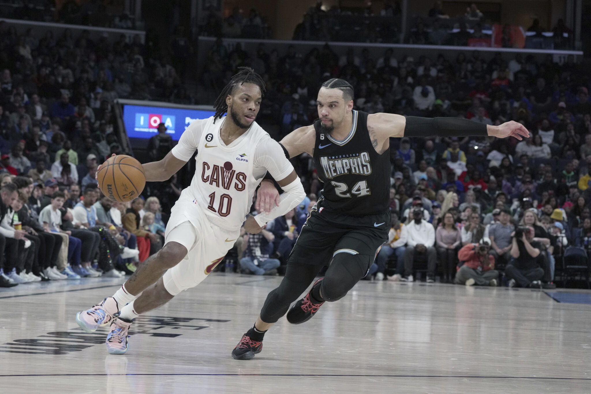 Θρίλερ στο Μέμφις με νικητές τους Γκρίζλις, οι Χοκς υπέταξαν τους Μάβερικς