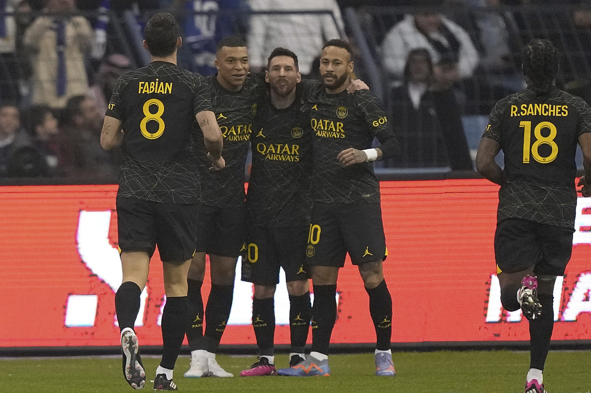 Ένα… GOAT φιλικό με εννιά γκολάρες και τον Μέσι να «νικά» τον Κριστιάνο