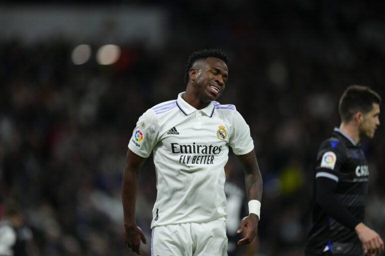 «Κόλλησε» με τη Σοσιεδάδ και έμεινε στο -5 από τη Μπαρσελόνα η Ρεάλ