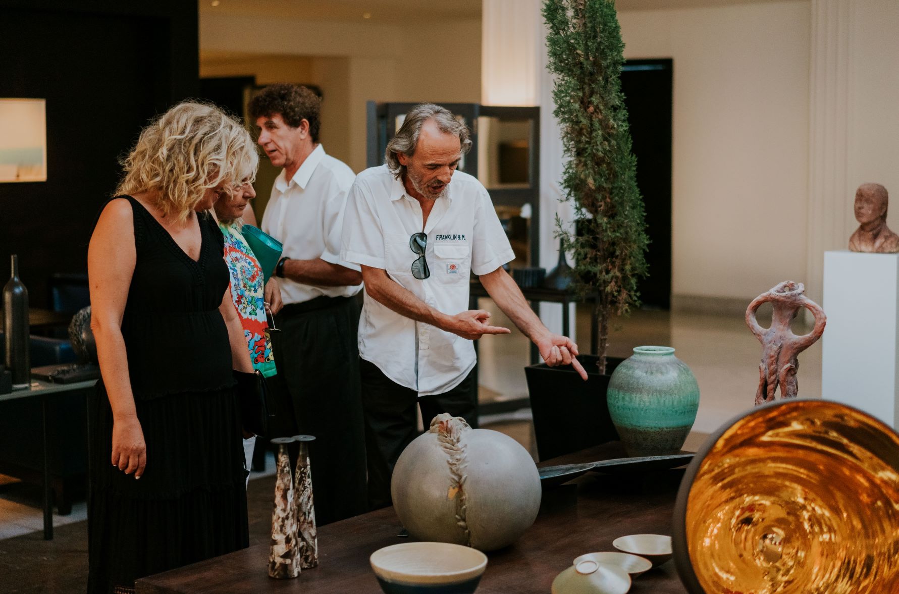 Ο όμιλος Thanos Hotels & Resorts προσφέρει πίσω στην κοινότητα