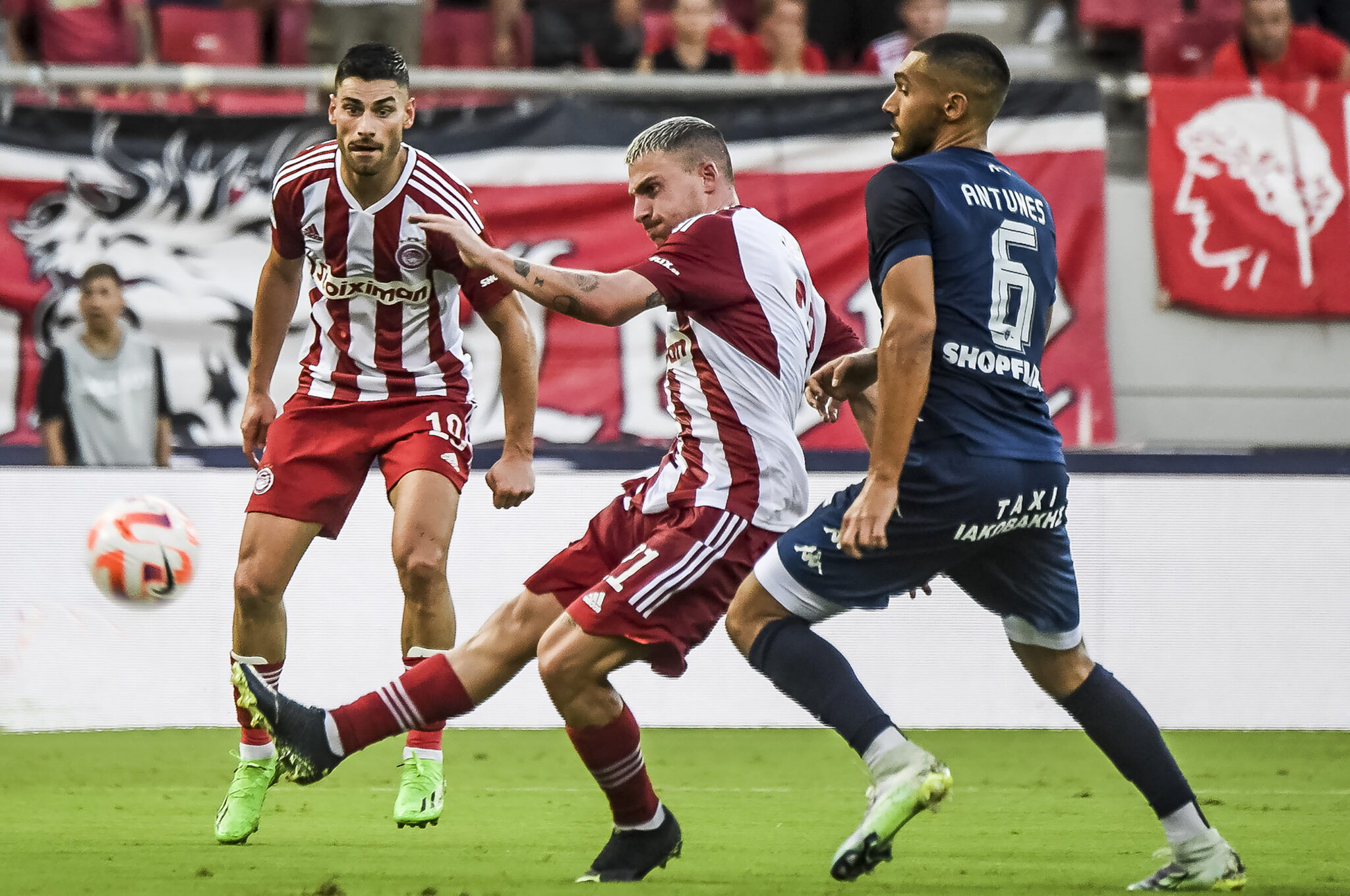 Ιωνικός-Ολυμπιακός: Θέλουν συνέχεια οι Πειραιώτες, βαθμούς οι Νικαιώτες