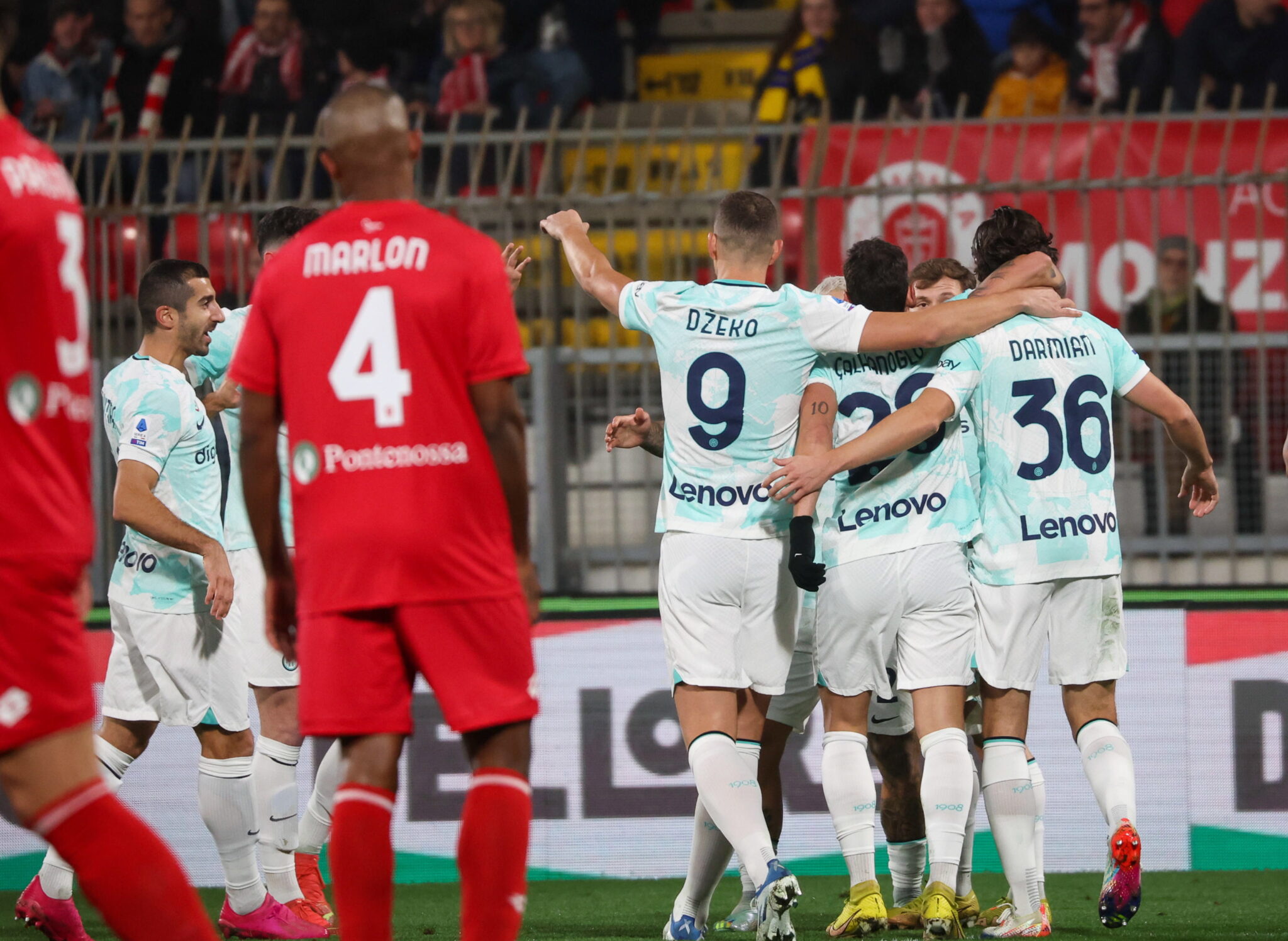 Τέζαρε την Ίντερ η ψυχωμένη Μόντσα με… αυτογκόλ του Ντάμφρις