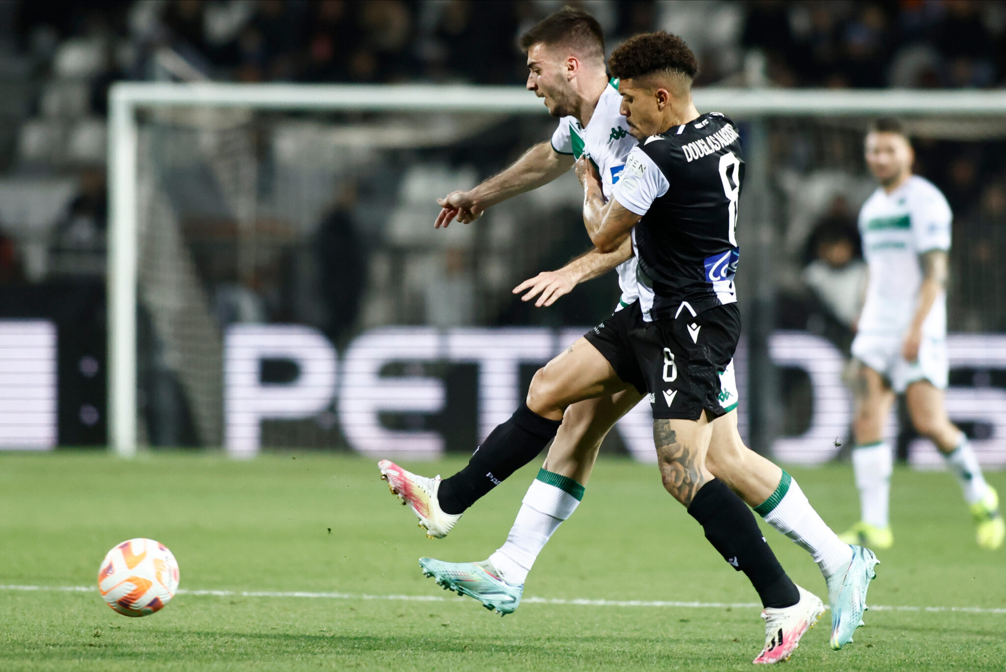 Πρόστιμο στον Σένκεφελντ από τον Παναθηναϊκό για αντιεπαγγελματική συμπεριφορά