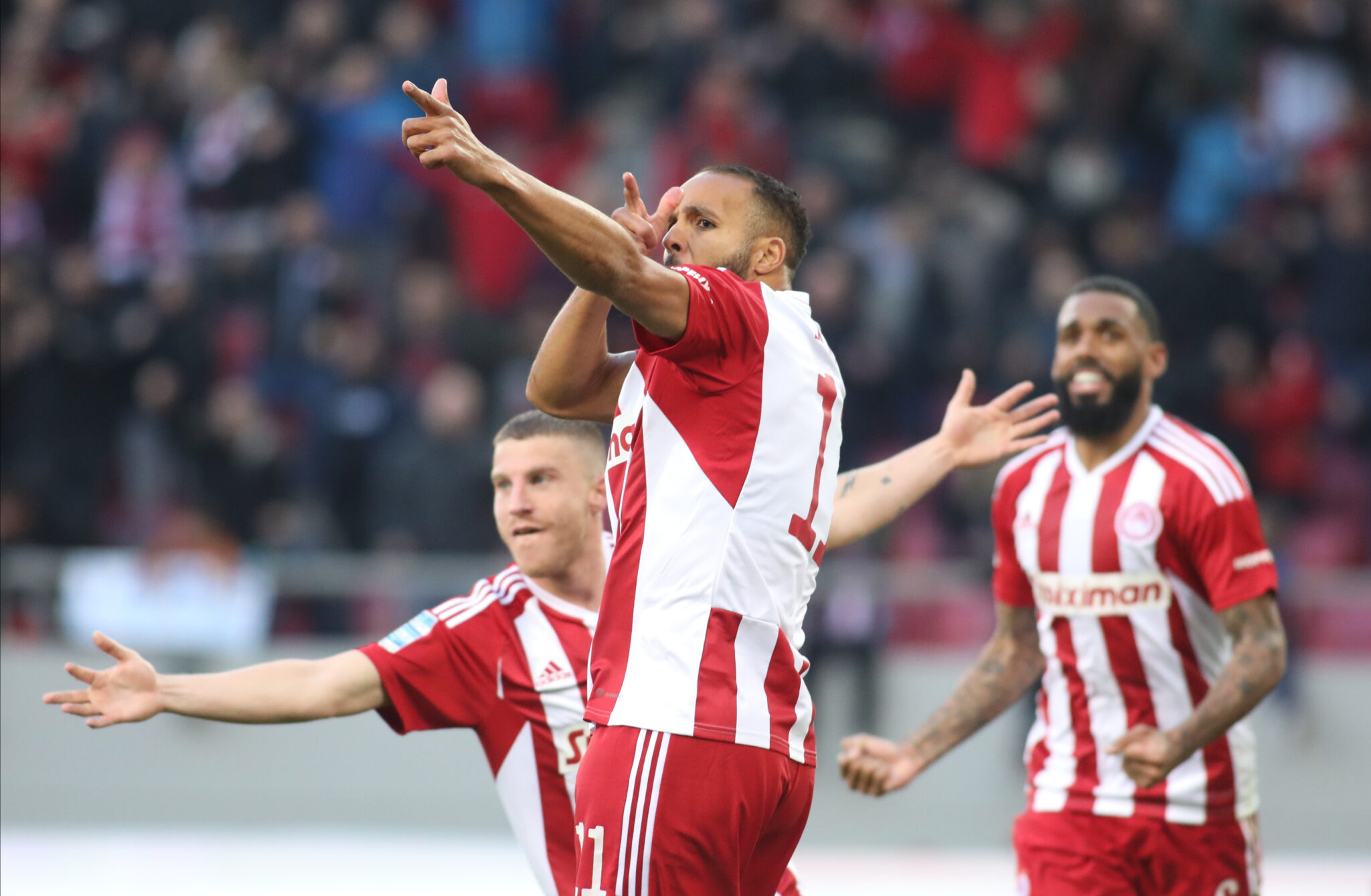 Φύλακας άγγελος Πασχαλάκης, λυτρωτής Ελ Αραμπί και ο Ολυμπιακός… πιέζει