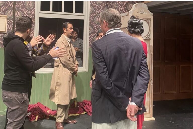 Βρεθήκαμε στις πρόβες της πιο “καταστροφικής” παράστασης