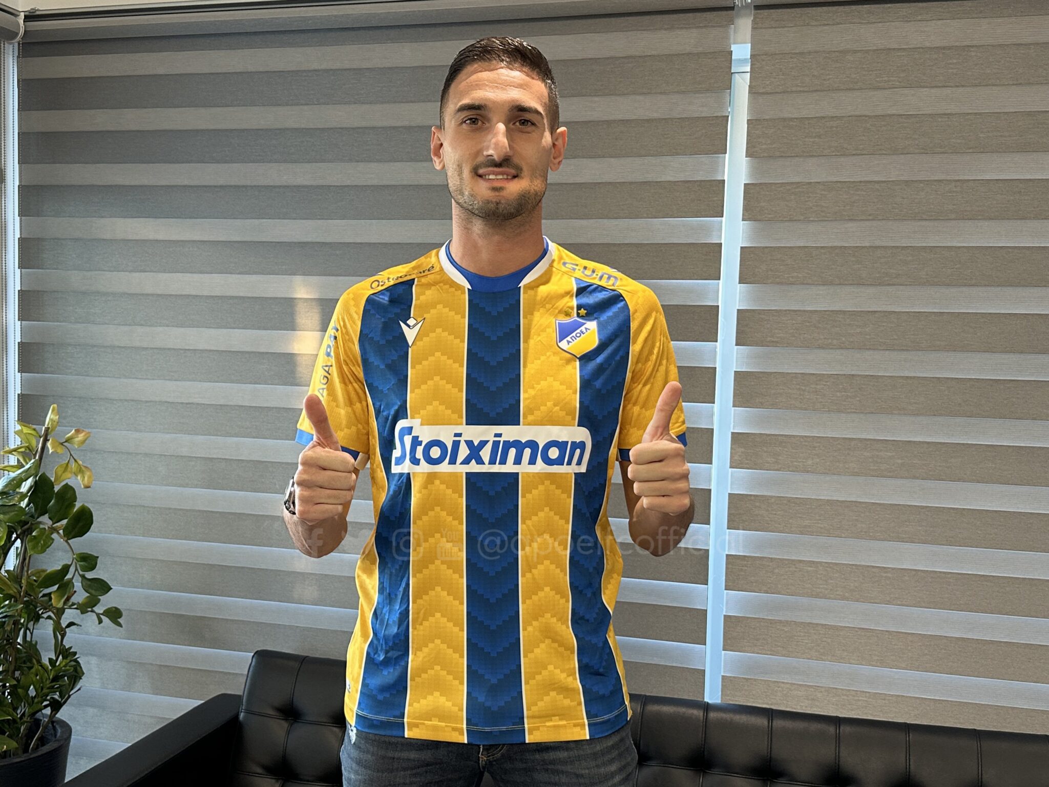 Mε Μακέντα στην «Αρένα» για την κορυφή ο ΑΠΟΕΛ