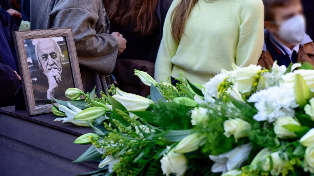 Νότης Μαυρουδής: Συγγενείς και φίλοι αποχαιρέτησαν τον μεγάλο μουσικοσυνθέτη