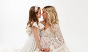 Γέννησε η Σόφη Χρυσάνθου – Η πρώτη φωτογραφία που μοιράστηκε από το μαιευτήριο